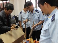 ho chi minh customs violations totalling 500 billion vnd 895