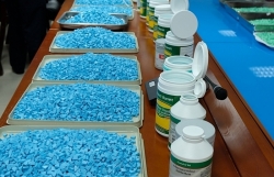 Hanoi Customs seize huge amounts of contraband