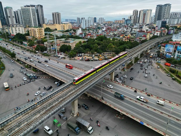 Hanoi enters New Year with fresh optimism hinh anh 4