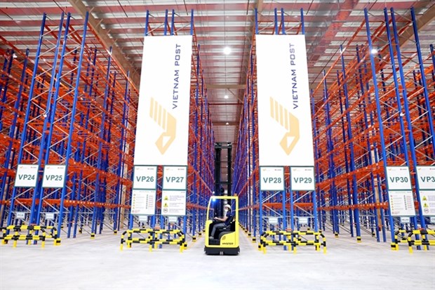 Large postal firms race for logistics industry hinh anh 1