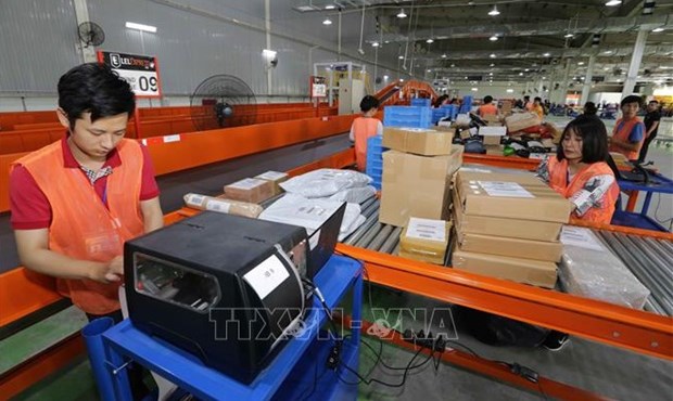 Domestic trade to make up 15 percent of GDP by 2030 hinh anh 1