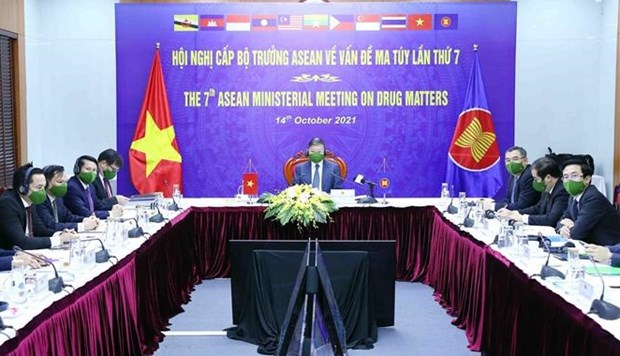 Ministers meet to talk actions towards drug-free ASEAN hinh anh 1