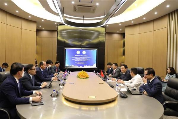 Vietnam, Cambodia foster partnership in post, telecoms, digital transformation hinh anh 1