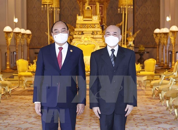 Vietnam, Cambodia issue joint statement hinh anh 1